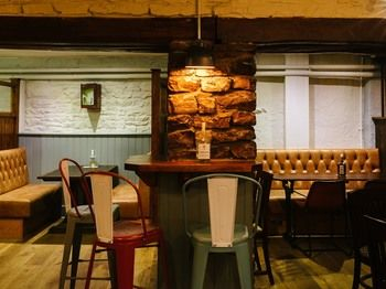 Others 5, Snooty Fox, Lancashire