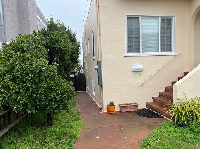 Exterior & Views, Miller Apartments, San Mateo