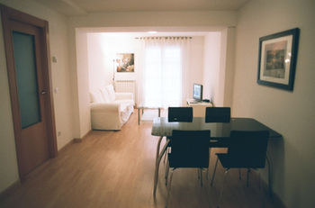 Others 3, Apartamentos Auhabitat Zaragoza, edificio de apartamentos turisticos, Zaragoza