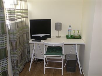 Others 3, Loule Coreto Hostel, Loulé