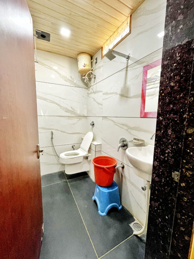 Bathroom 4, Zam Zam BABAR MANGRA BARMER, Jaisalmer