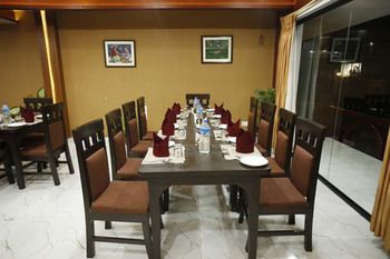 Others 3, Hotel Dandelion, Gandaki