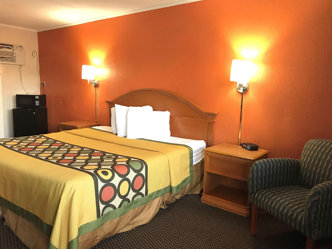 Bedroom 4, Country Hearth Inn Hannibal, Marion