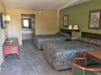 Others 4, Garden Inn & Suites, Troup