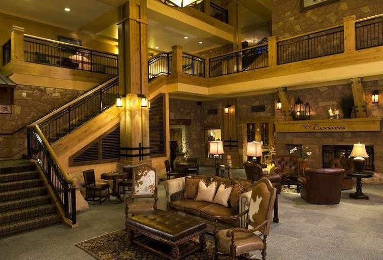 Public Area, Canyons Village, Summit