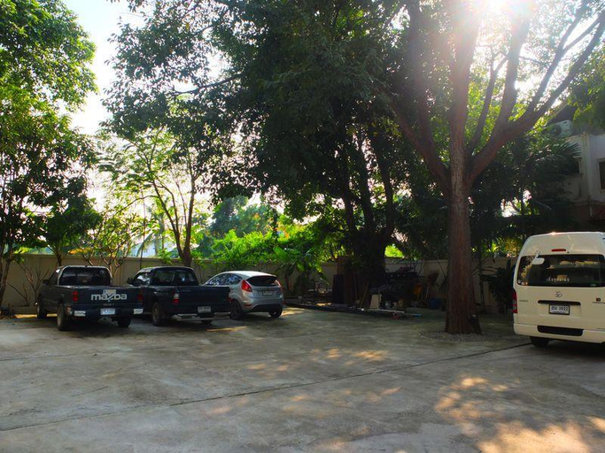 Others 5, AP Apartment, Si Racha