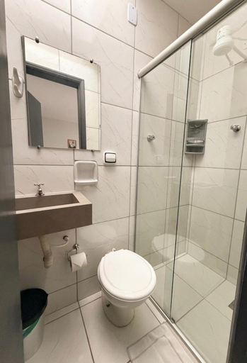Bathroom 5, Hotel Lords, Brasília