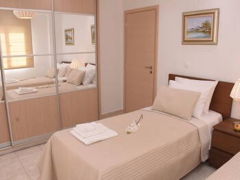 Others 2, Keratea Luxury Villa - Athens Airport, Attica