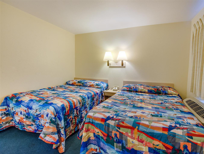 Bedroom 2, Motel 6 South Lake Tahoe, El Dorado