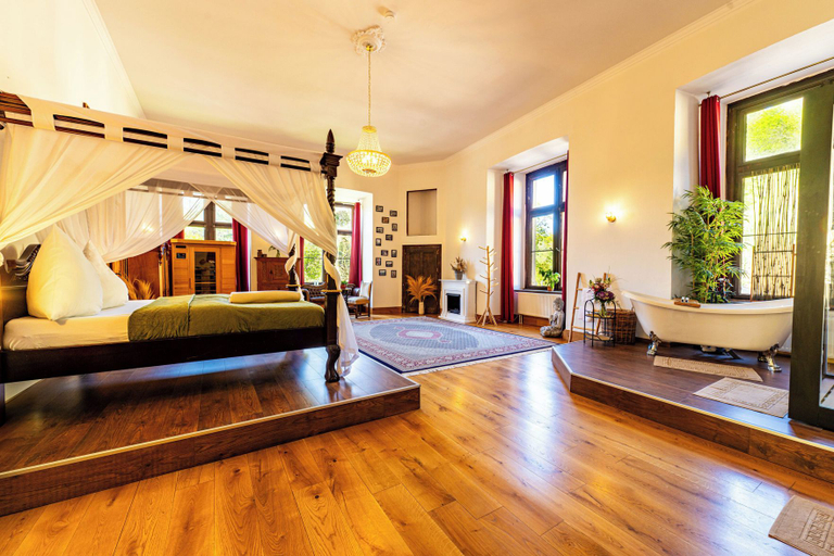 Bedroom 3, Schloss Arenfels, Neuwied