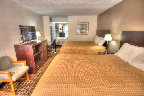 Others 3, Amerivu Inn & Suites - Helen - Downtown, White