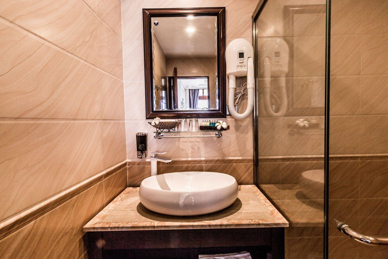 Bathroom 3, Green Oasis Nha Trang Resort, Nha Trang