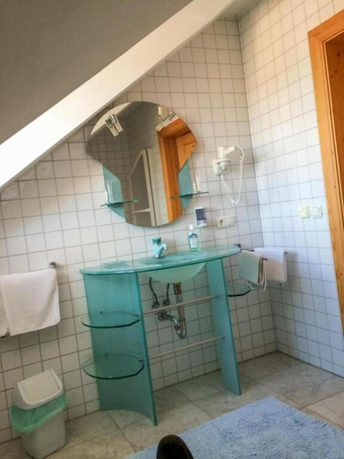 Bathroom 4, Schweizerhof am See, Gmunden