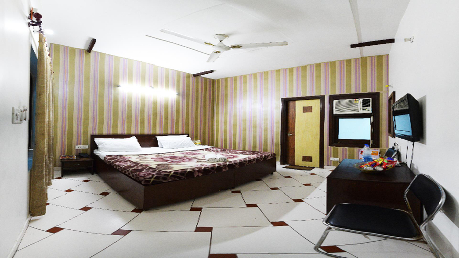 Bedroom 3, Hotel H.K. Continental, Amritsar