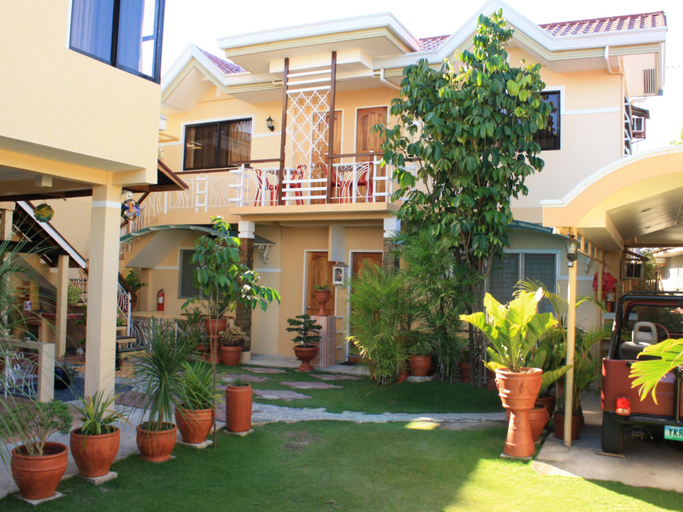 Exterior & Views 4, Oslob Malonzo Pension House, Oslob
