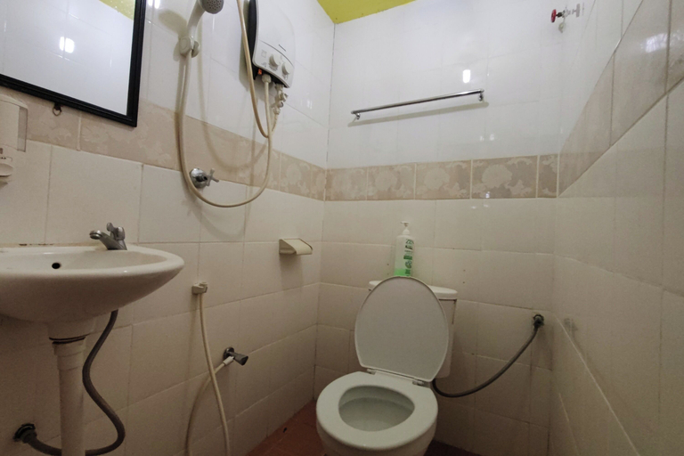 Room 4, D'Bj Motel, Penang Island