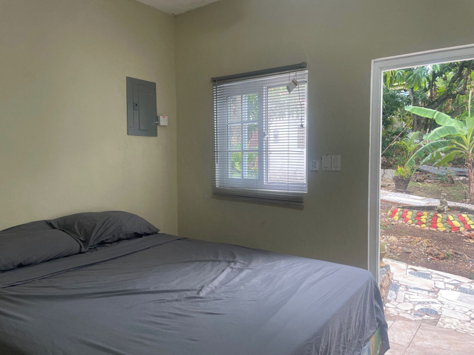 Bedroom 5, Inez Roots Hostel