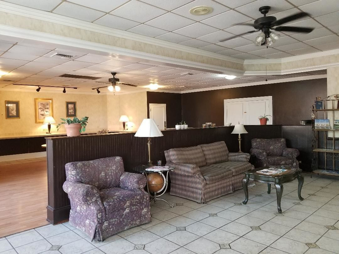 Others 2, Days Inn by Wyndham Ozark, Dale