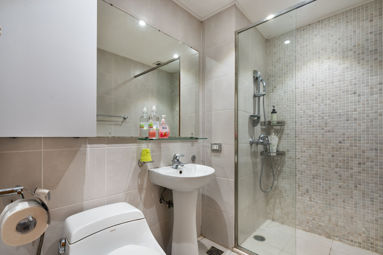 Bathroom 5, The Manor 2 Apartment - Rooftop Pool, Bình Thạnh