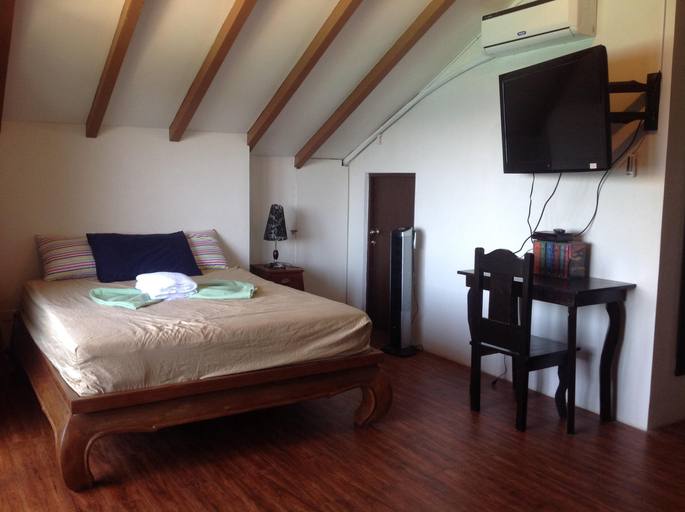 Bedroom 2, Veronica Inn, Abra de Ilog
