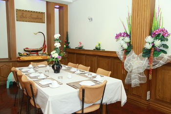 Others 3, Sule Sapphire, Yangon