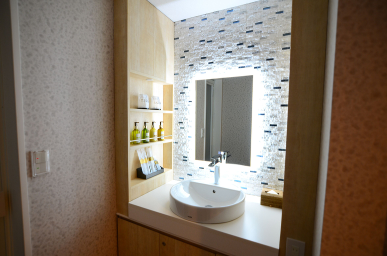Bathroom 5, Hotel ZALA, Yokohama