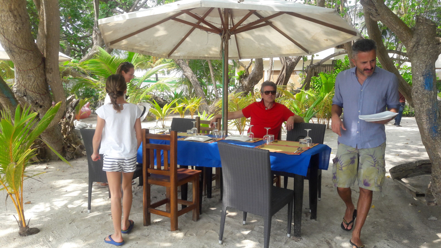 Food & Drinks 3, Ocean Beach Inn - Maldives