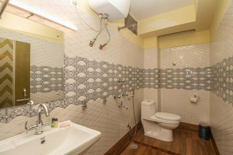 Bathroom 3, Hotel Golden Sunrise & Spa, West Sikkim