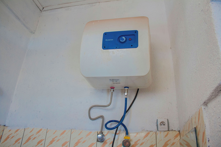 Bathroom 4, Fidos Guest House, Musanze