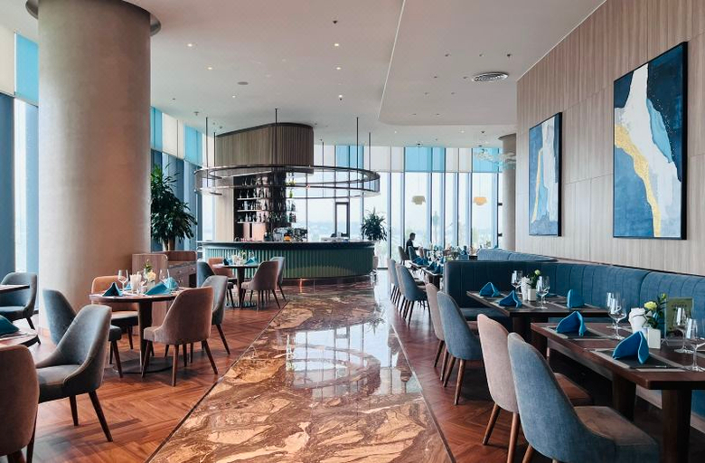 餐厅, A La Carte Ha Long Bay Apartments by Kevin & Anna, Hạ Long