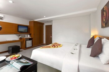 Others 4, Patong Bay Residence R07, Phuket Island