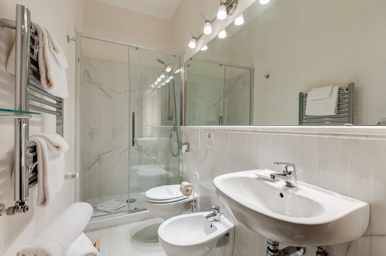 Bathroom, Rome Charming Suites, Rome