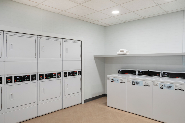 Laundry room, StudioRes by Marriott LaGrange, Troup