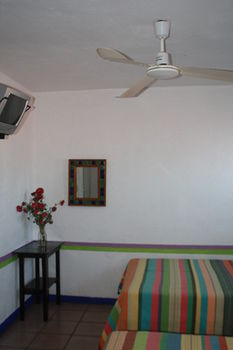 Guestroom 4, Pargo S Hotel, Dist. Pochutla