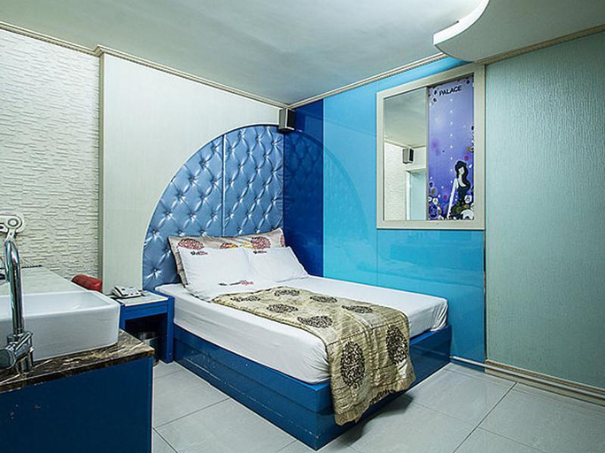 Bedroom 4, Incheon Songrim-dong Palace Motel, Dong