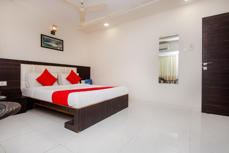 Bedroom 4, Hotel O Alfa Grand, Mumbai Suburban