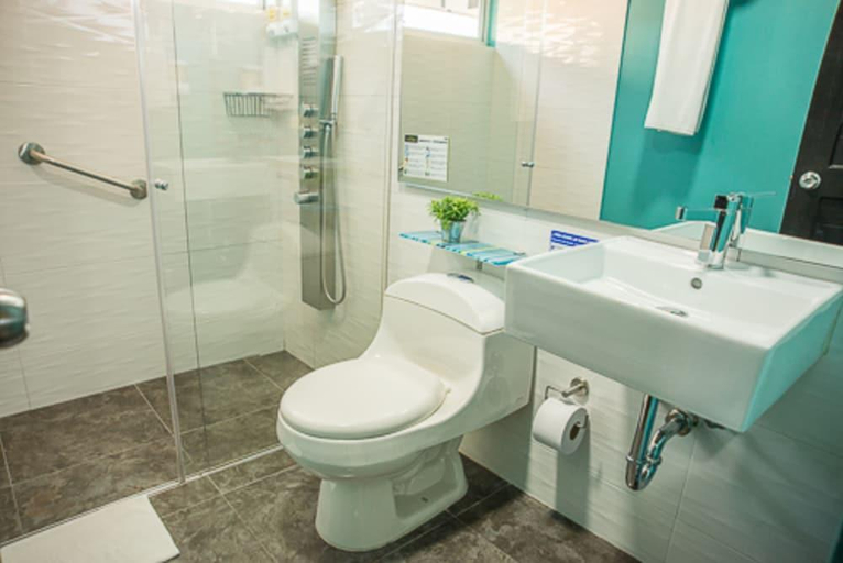 Bathroom 4, ApartaSuite City Bog Usaquen, Santafé de Bogotá