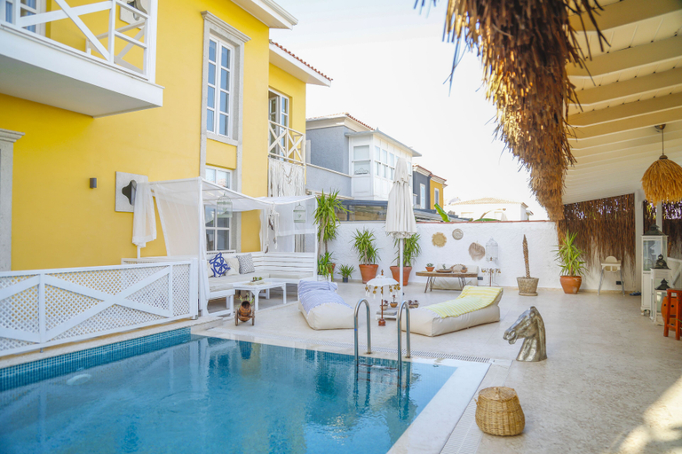 Others 5, Adacan Alacatı, Çeşme