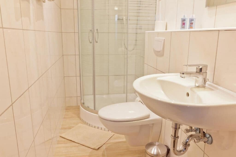 Bathroom 5, Hotel Ganita, Lörrach