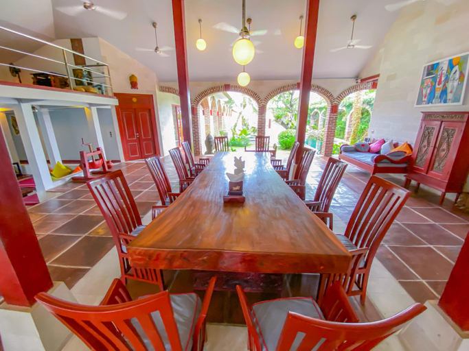 Food & Drinks 5, 3 Bedroom Villa in Central Seminyak, Badung