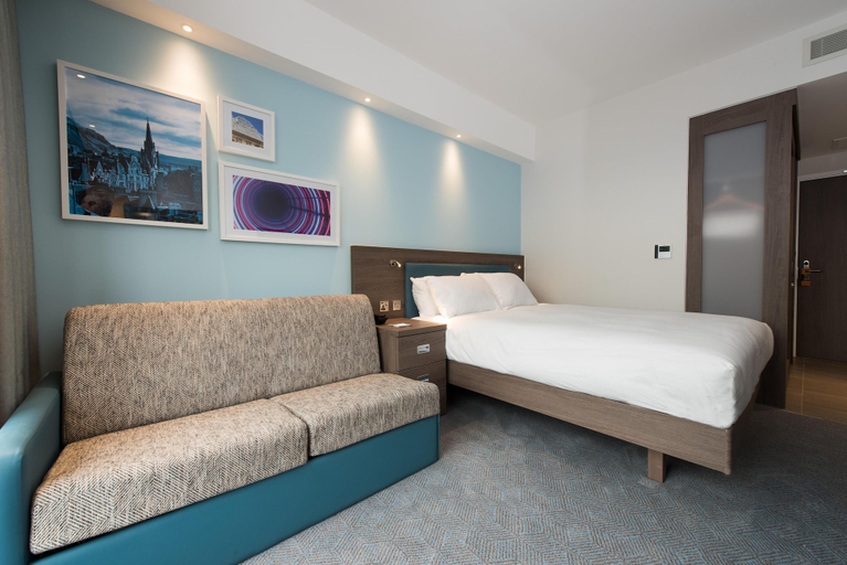 Bedroom 3, Hampton by Hilton Edinburgh West End, Edinburgh