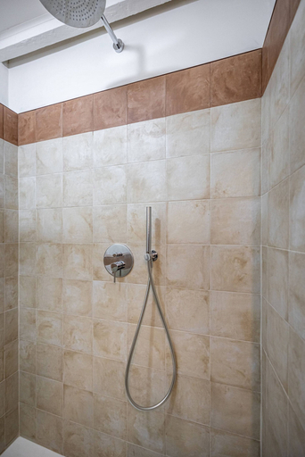 Bathroom 3, Flospirit - Viola, Florence
