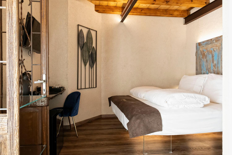 Bedroom 5, Domus Mea Suites, Verona