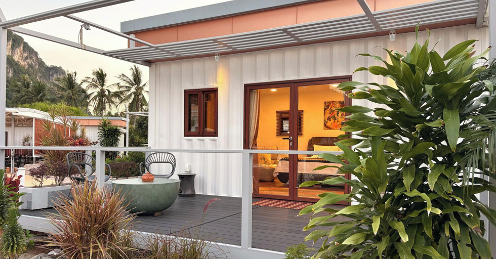 Terrace/patio 2, This Great Place, Don Sak