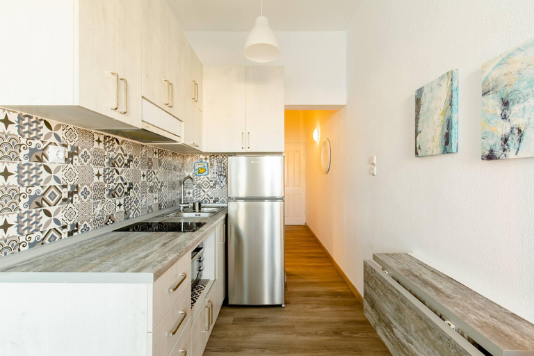 Kitchen 5, Harbor View Apartment in Mykonos Town, South Aegean