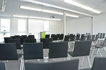 Others 2, Q.C.M. Campus, Seftigen