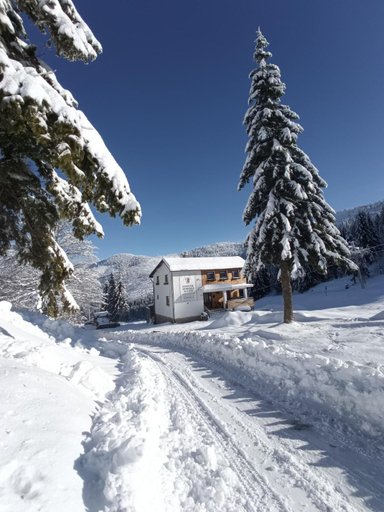 Exterior & Views 2, Domcek Horskej Sluzby, Brezno