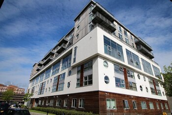 Others 3, Hotel Apartments ByDesign, Swindon