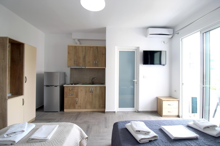 Bedroom 2, Hotel Villa Adrian, Sarandës
