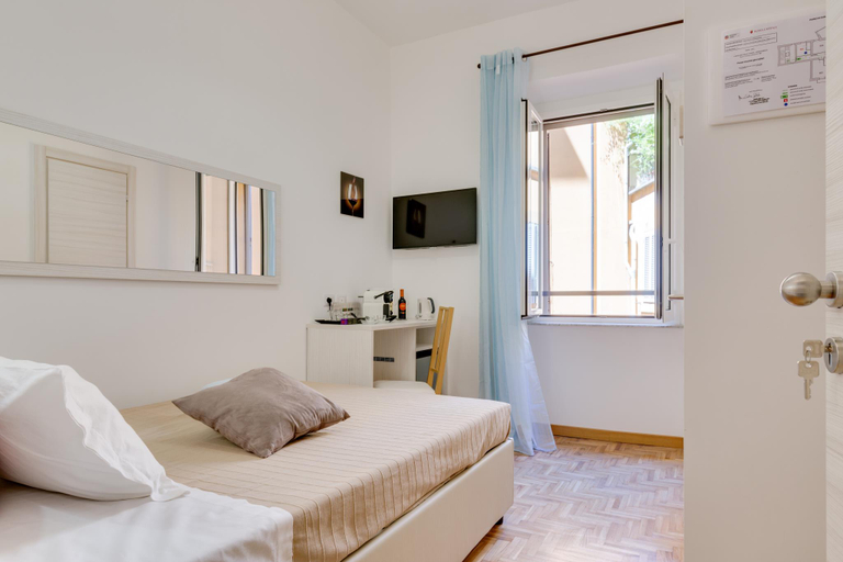 Bedroom 4, Dolce Luxury Rooms, Rome
